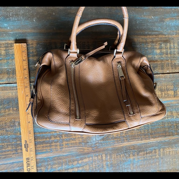 Micheal Kors Handbag - Picture 9 of 10